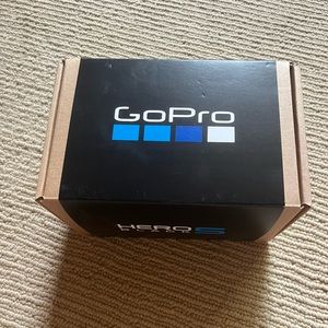 Go Pro | Hero 5 Black - NEVER USED
